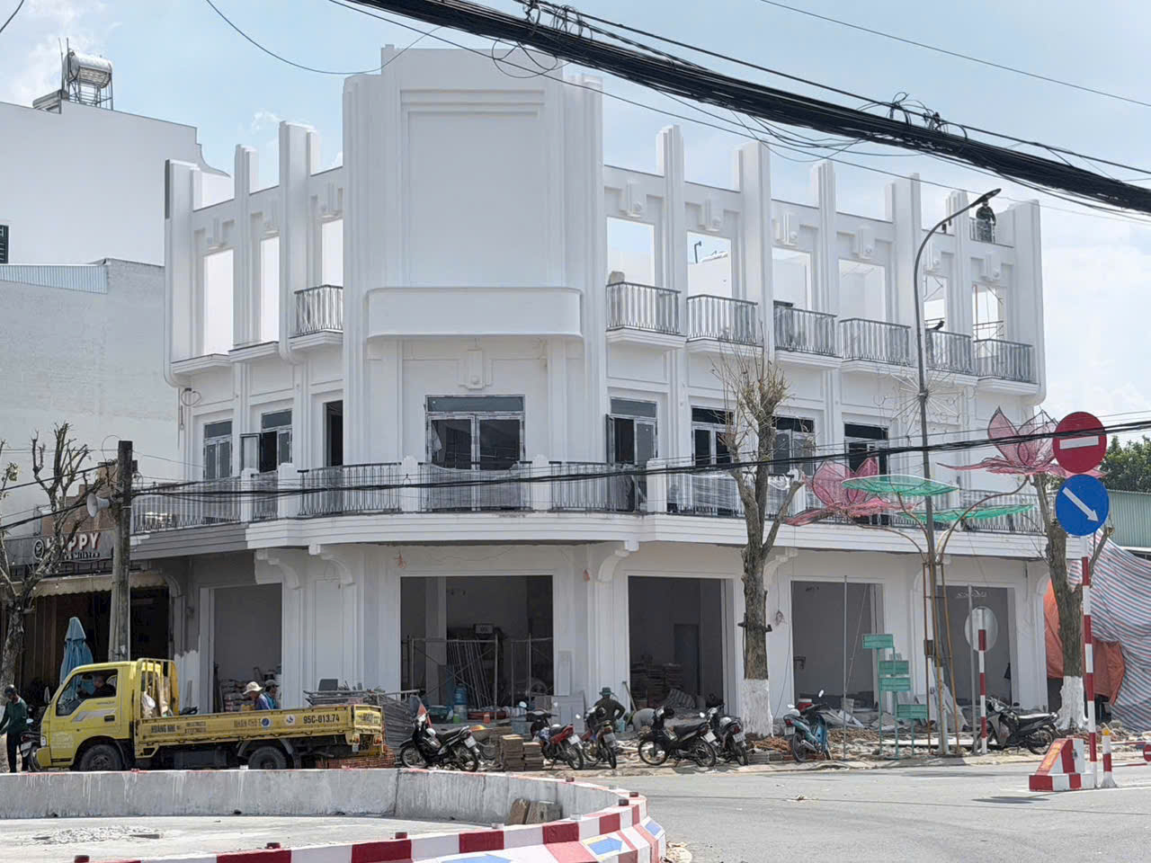 VĂN PHÒNG KINH DOANH TP NGÃ BẢY